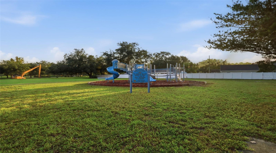 Orlando, Florida 32827, 3 Bedroom Bedrooms, ,2 Bathroombathrooms,Residential,For Sale,Oak Bluff,0,Mfro6436832