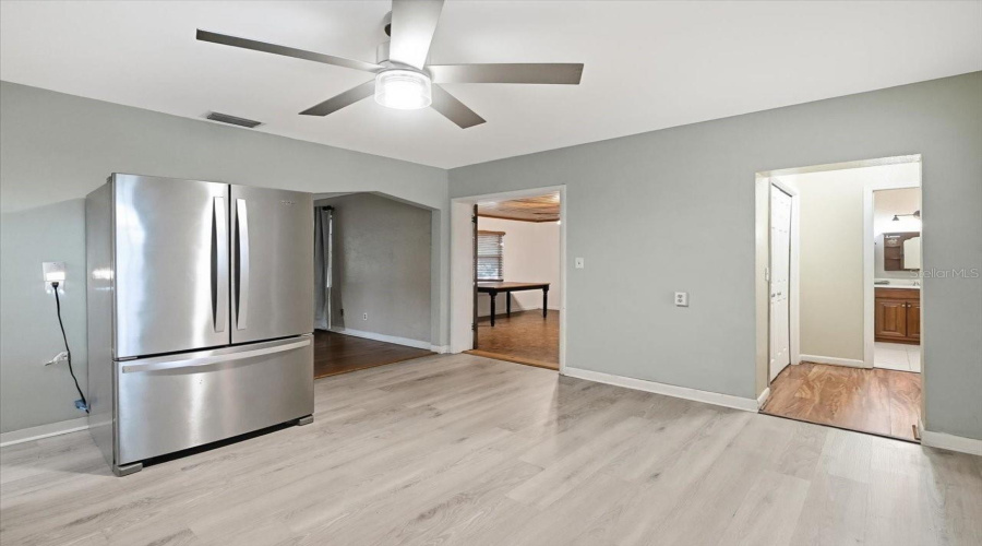 St Petersburg, Florida 33713, 2 Bedroom Bedrooms, ,2 Bathroombathrooms,Residential,For Sale,25Th,0,Mfrtb8542572