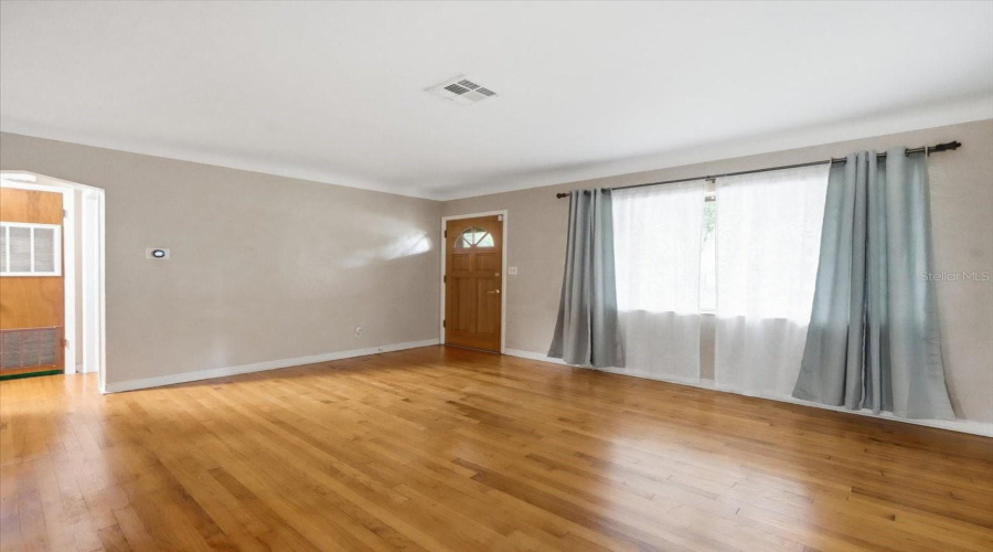 St Petersburg, Florida 33713, 2 Bedroom Bedrooms, ,2 Bathroombathrooms,Residential,For Sale,25Th,0,Mfrtb8542572