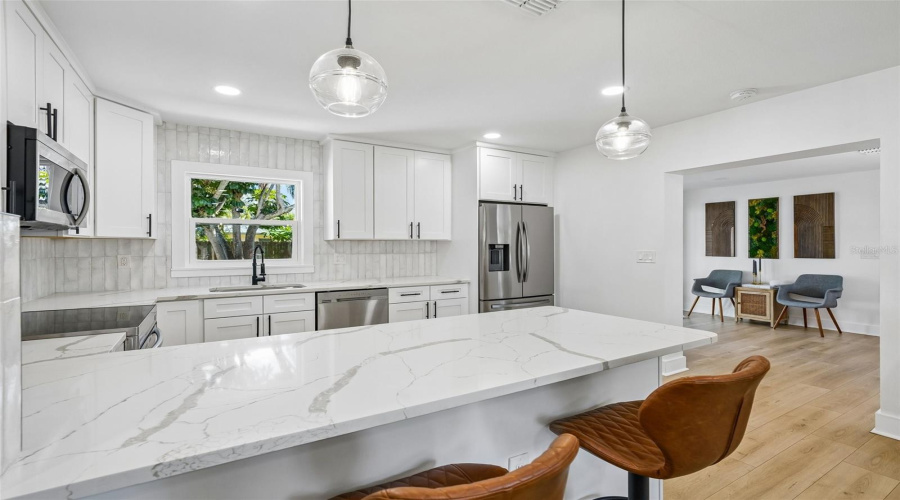 Seminole, Florida 33772, 3 Bedroom Bedrooms, ,2 Bathroombathrooms,Residential,For Sale,Temple,0,Mfrtb8541335