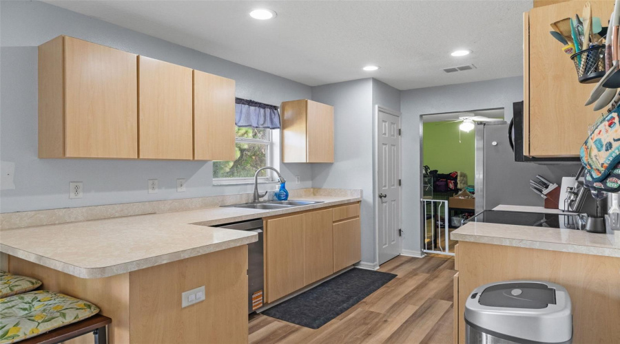 Ocala, Florida 34472, 3 Bedroom Bedrooms, ,2 Bathroombathrooms,Residential,For Sale,Pine Trace,0,Mfrtb8542666