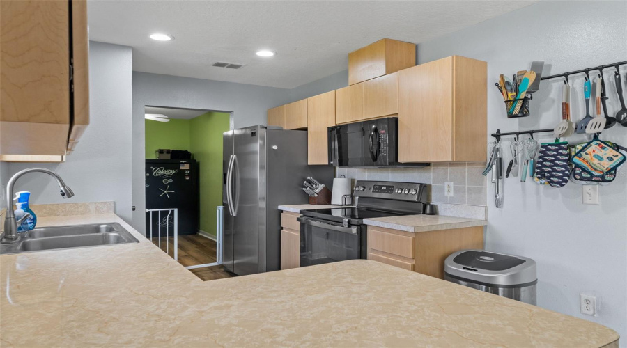 Ocala, Florida 34472, 3 Bedroom Bedrooms, ,2 Bathroombathrooms,Residential,For Sale,Pine Trace,0,Mfrtb8542666