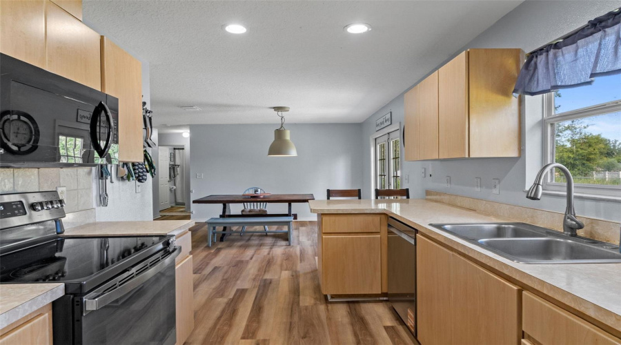 Ocala, Florida 34472, 3 Bedroom Bedrooms, ,2 Bathroombathrooms,Residential,For Sale,Pine Trace,0,Mfrtb8542666