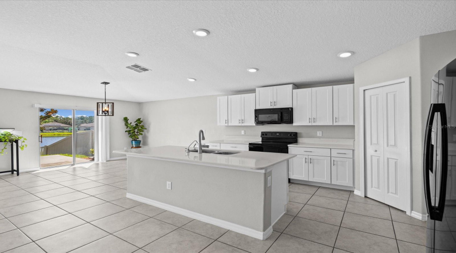Ruskin, Florida 33573, 4 Bedroom Bedrooms, ,2 Bathroombathrooms,Residential,For Sale,Wicked Strong,0,Mfrtb8542626