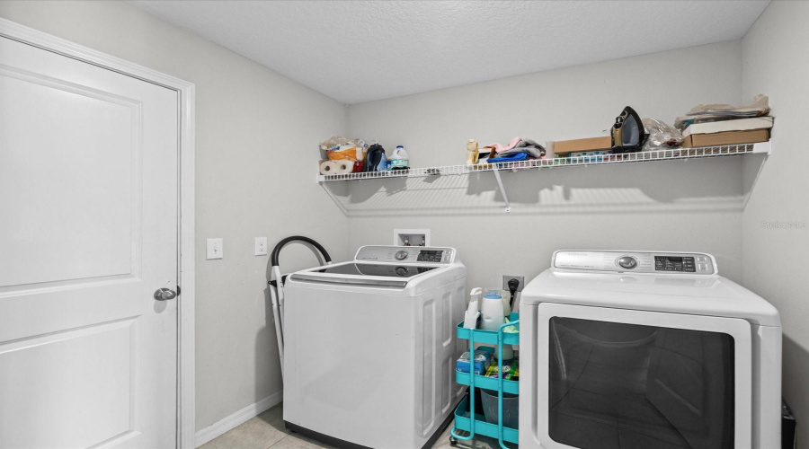 Ruskin, Florida 33573, 4 Bedroom Bedrooms, ,2 Bathroombathrooms,Residential,For Sale,Wicked Strong,0,Mfrtb8542626