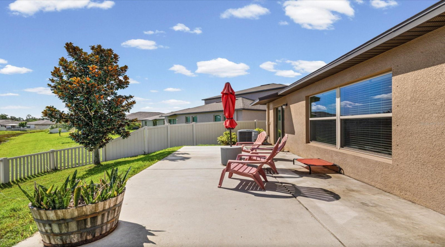Ruskin, Florida 33573, 4 Bedroom Bedrooms, ,2 Bathroombathrooms,Residential,For Sale,Wicked Strong,0,Mfrtb8542626