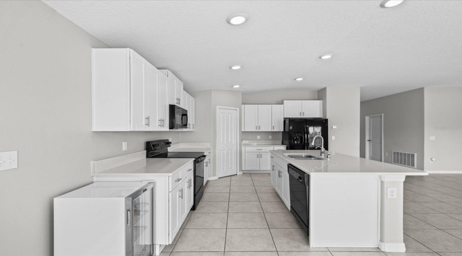 Ruskin, Florida 33573, 4 Bedroom Bedrooms, ,2 Bathroombathrooms,Residential,For Sale,Wicked Strong,0,Mfrtb8542626