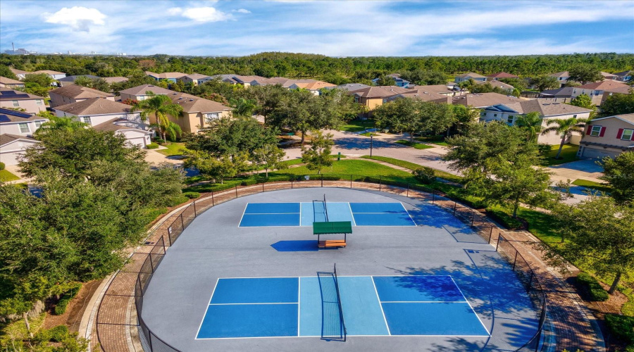 Ruskin, Florida 33573, 4 Bedroom Bedrooms, ,2 Bathroombathrooms,Residential,For Sale,Wicked Strong,0,Mfrtb8542626