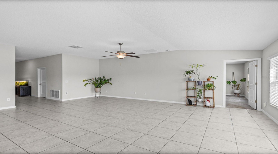Ruskin, Florida 33573, 4 Bedroom Bedrooms, ,2 Bathroombathrooms,Residential,For Sale,Wicked Strong,0,Mfrtb8542626
