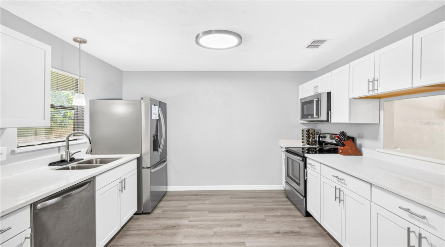 Edgewater, Florida 32141, 3 Bedroom Bedrooms, ,2 Bathroombathrooms,Residential,For Sale,Unity Tree,0,Mfrns1089102