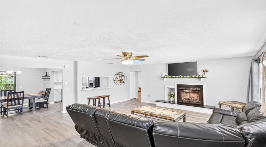 Edgewater, Florida 32141, 3 Bedroom Bedrooms, ,2 Bathroombathrooms,Residential,For Sale,Unity Tree,0,Mfrns1089102