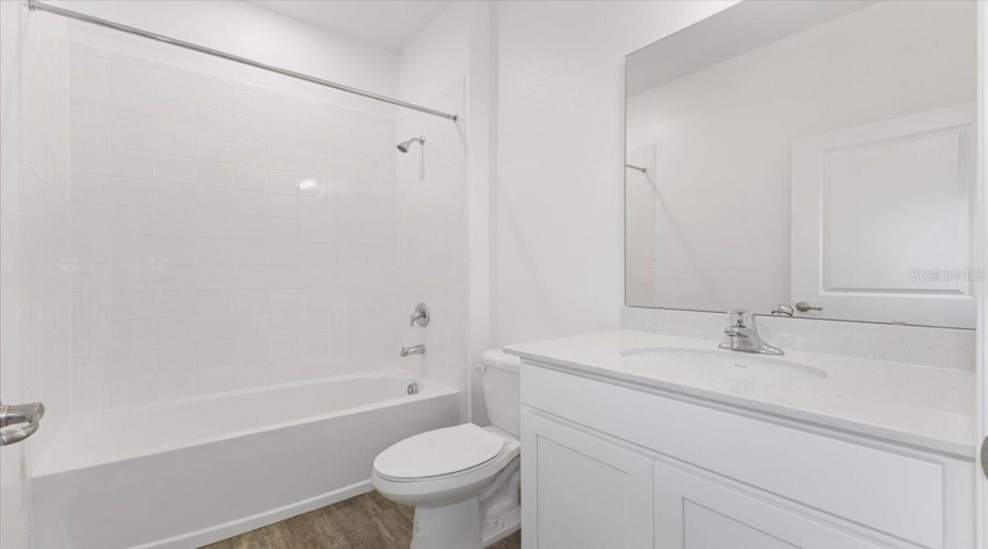 Mount Dora, Florida 32757, 4 Bedroom Bedrooms, ,3 Bathroombathrooms,Residential,For Sale,Sirena,0,Mfro6436866