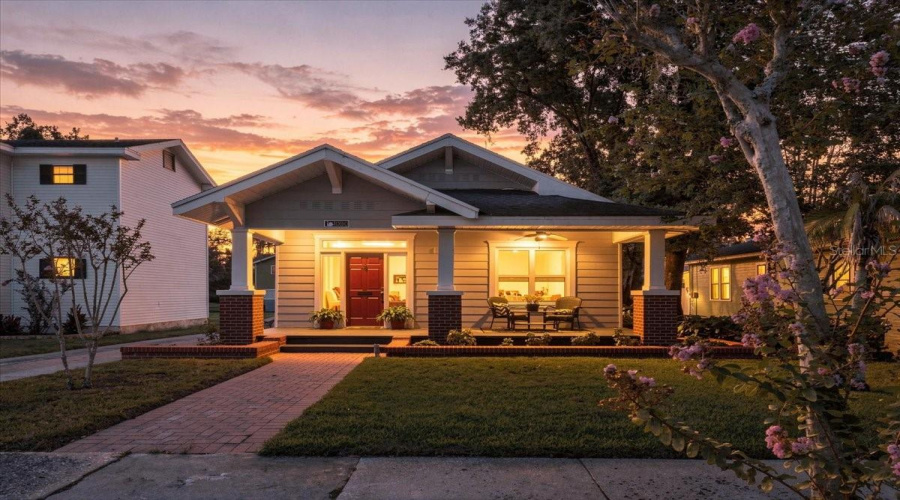 Lakeland, Florida 33803, 2 Bedroom Bedrooms, ,2 Bathroombathrooms,Residential,For Sale,South,0,Mfrl4964557