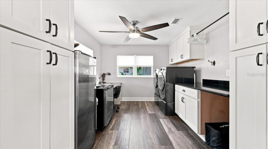 Lakeland, Florida 33803, 2 Bedroom Bedrooms, ,2 Bathroombathrooms,Residential,For Sale,South,0,Mfrl4964557