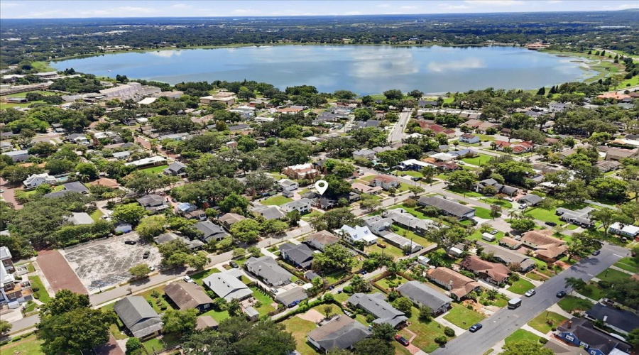 Lakeland, Florida 33803, 2 Bedroom Bedrooms, ,2 Bathroombathrooms,Residential,For Sale,South,0,Mfrl4964557