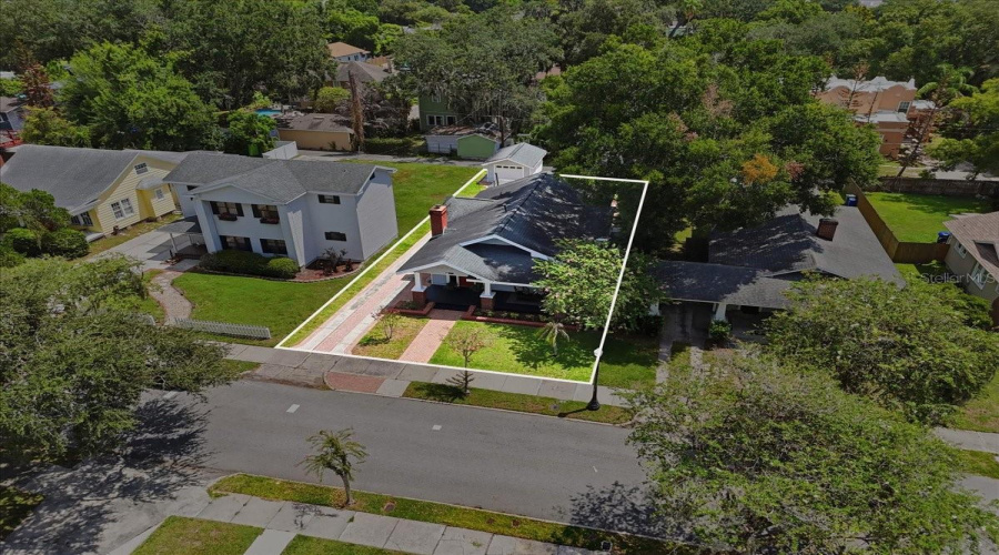 Lakeland, Florida 33803, 2 Bedroom Bedrooms, ,2 Bathroombathrooms,Residential,For Sale,South,0,Mfrl4964557