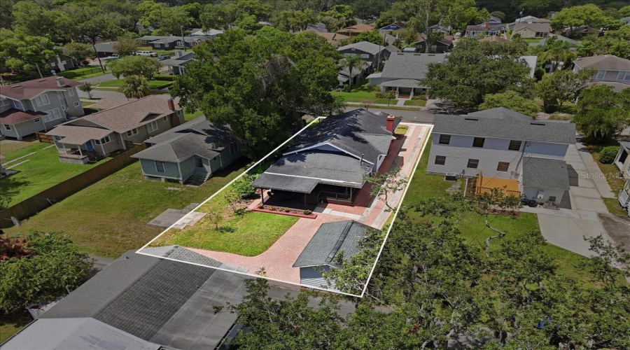 Lakeland, Florida 33803, 2 Bedroom Bedrooms, ,2 Bathroombathrooms,Residential,For Sale,South,0,Mfrl4964557