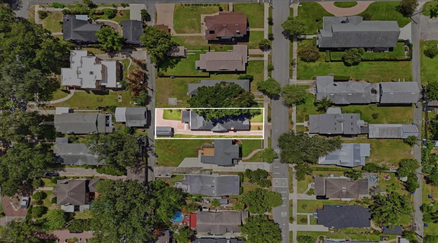 Lakeland, Florida 33803, 2 Bedroom Bedrooms, ,2 Bathroombathrooms,Residential,For Sale,South,0,Mfrl4964557