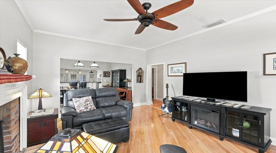 Lakeland, Florida 33803, 2 Bedroom Bedrooms, ,2 Bathroombathrooms,Residential,For Sale,South,0,Mfrl4964557