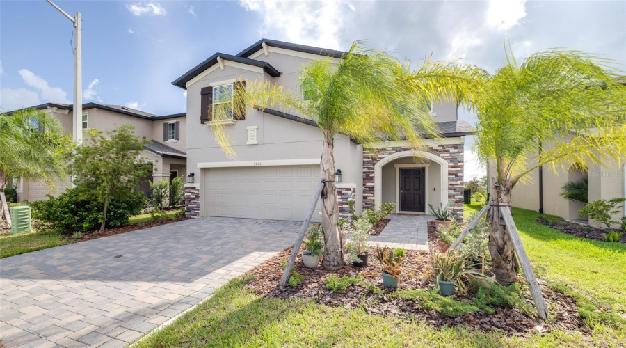 Lakeland, Florida 33811, 4 Bedroom Bedrooms, ,3 Bathroombathrooms,Residential,For Sale,Currant,0,Mfrtb8542055