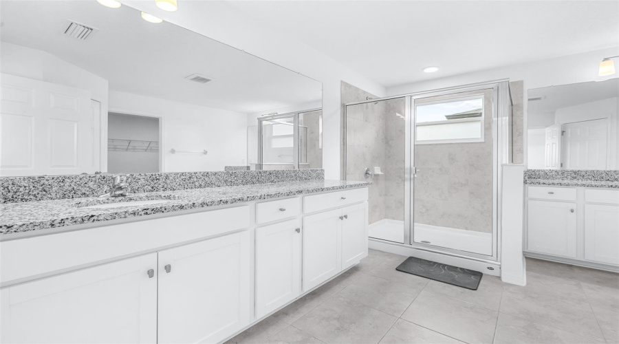 Lakeland, Florida 33811, 4 Bedroom Bedrooms, ,3 Bathroombathrooms,Residential,For Sale,Currant,0,Mfrtb8542055