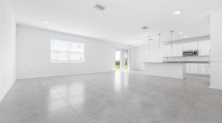 Lakeland, Florida 33811, 4 Bedroom Bedrooms, ,3 Bathroombathrooms,Residential,For Sale,Currant,0,Mfrtb8542055