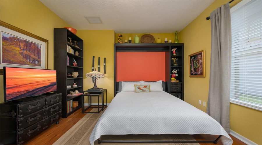Sarasota, Florida 34243, 2 Bedroom Bedrooms, ,2 Bathroombathrooms,Residential,For Sale,65Th,0,Mfra4704116