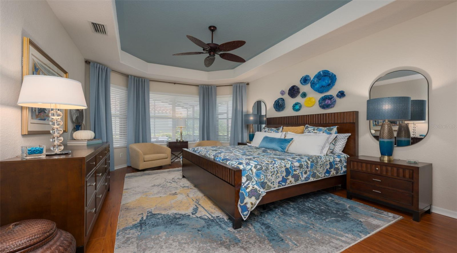 Sarasota, Florida 34243, 2 Bedroom Bedrooms, ,2 Bathroombathrooms,Residential,For Sale,65Th,0,Mfra4704116
