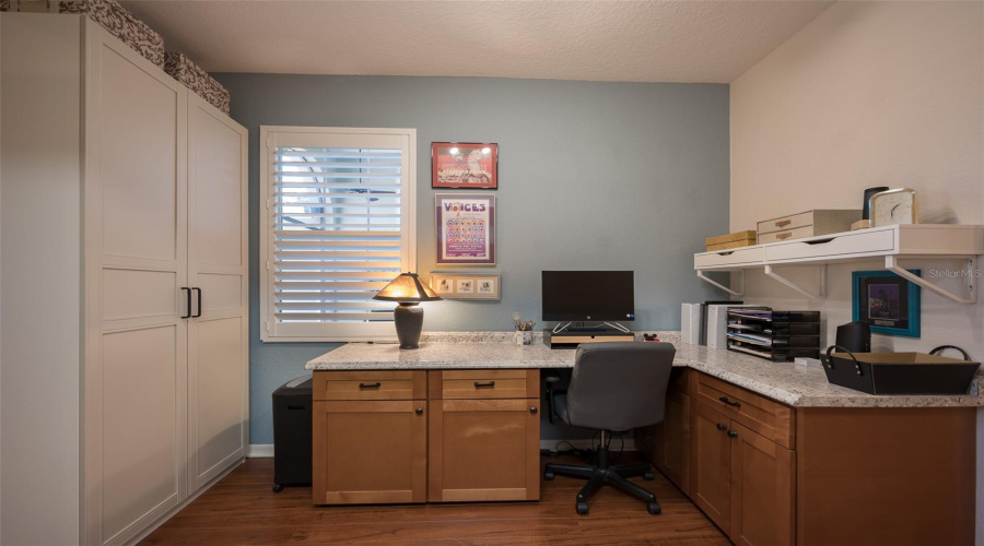 Sarasota, Florida 34243, 2 Bedroom Bedrooms, ,2 Bathroombathrooms,Residential,For Sale,65Th,0,Mfra4704116