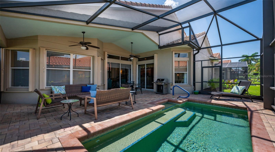 Sarasota, Florida 34243, 2 Bedroom Bedrooms, ,2 Bathroombathrooms,Residential,For Sale,65Th,0,Mfra4704116