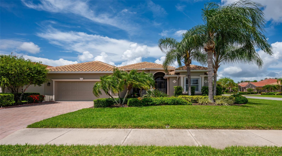 Sarasota, Florida 34243, 2 Bedroom Bedrooms, ,2 Bathroombathrooms,Residential,For Sale,65Th,0,Mfra4704116