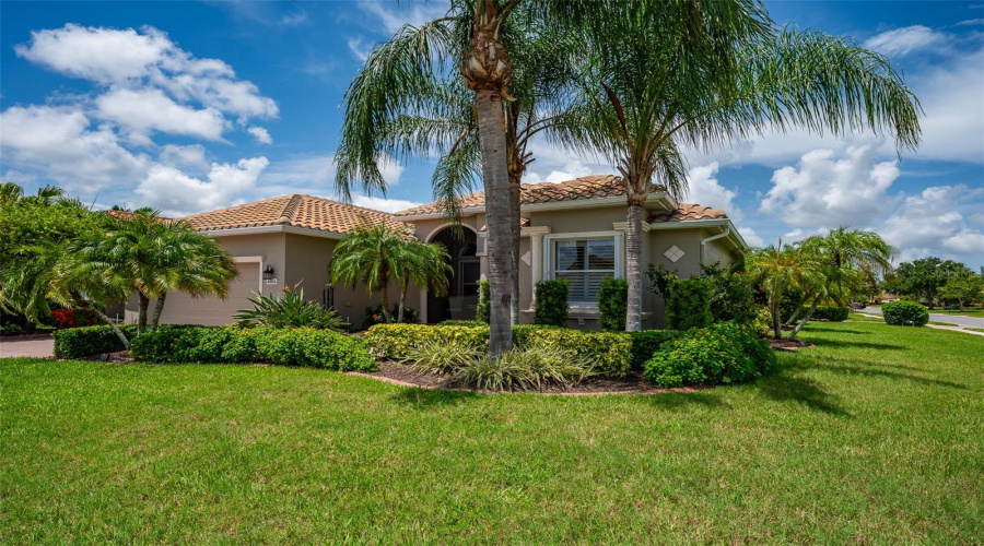 Sarasota, Florida 34243, 2 Bedroom Bedrooms, ,2 Bathroombathrooms,Residential,For Sale,65Th,0,Mfra4704116