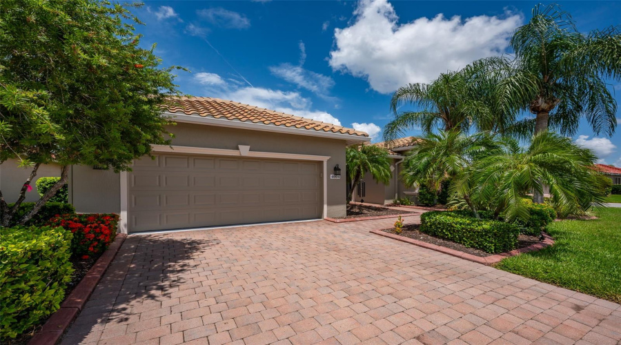 Sarasota, Florida 34243, 2 Bedroom Bedrooms, ,2 Bathroombathrooms,Residential,For Sale,65Th,0,Mfra4704116