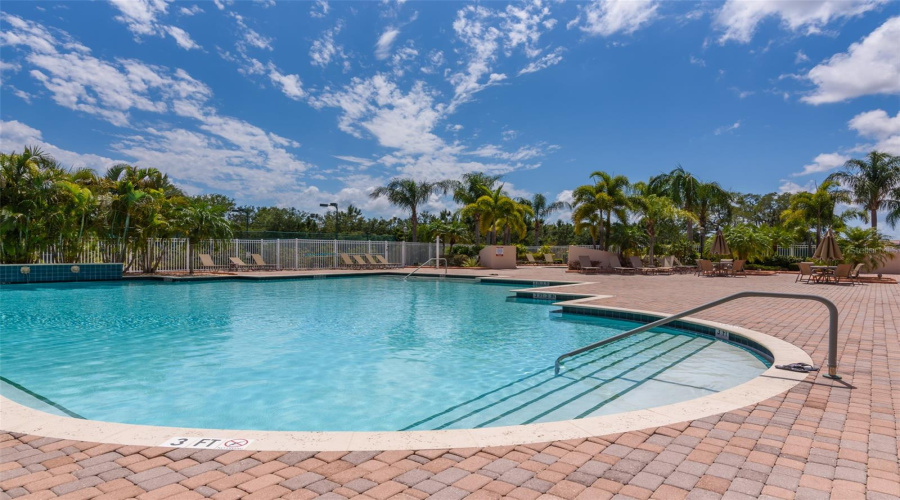 Sarasota, Florida 34243, 2 Bedroom Bedrooms, ,2 Bathroombathrooms,Residential,For Sale,65Th,0,Mfra4704116