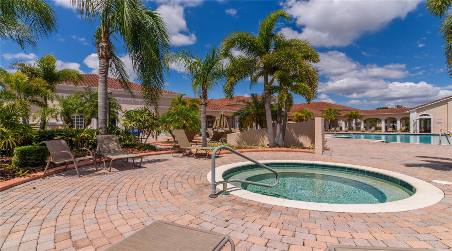 Sarasota, Florida 34243, 2 Bedroom Bedrooms, ,2 Bathroombathrooms,Residential,For Sale,65Th,0,Mfra4704116