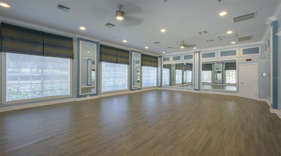 Sarasota, Florida 34243, 2 Bedroom Bedrooms, ,2 Bathroombathrooms,Residential,For Sale,65Th,0,Mfra4704116
