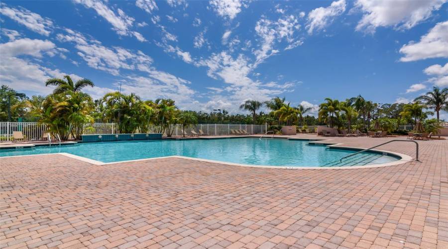 Sarasota, Florida 34243, 2 Bedroom Bedrooms, ,2 Bathroombathrooms,Residential,For Sale,65Th,0,Mfra4704116
