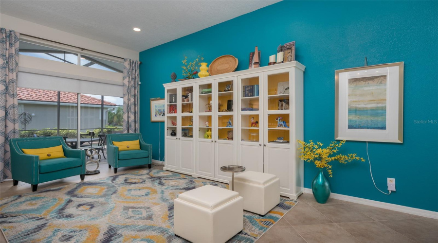 Sarasota, Florida 34243, 2 Bedroom Bedrooms, ,2 Bathroombathrooms,Residential,For Sale,65Th,0,Mfra4704116