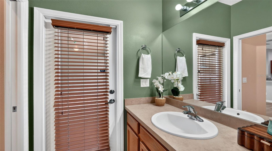 Ruskin, Florida 33570, 4 Bedroom Bedrooms, ,3 Bathroombathrooms,Residential,For Sale,19Th,0,Mfra4704140