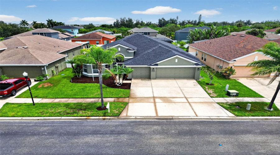 Ruskin, Florida 33570, 4 Bedroom Bedrooms, ,3 Bathroombathrooms,Residential,For Sale,19Th,0,Mfra4704140