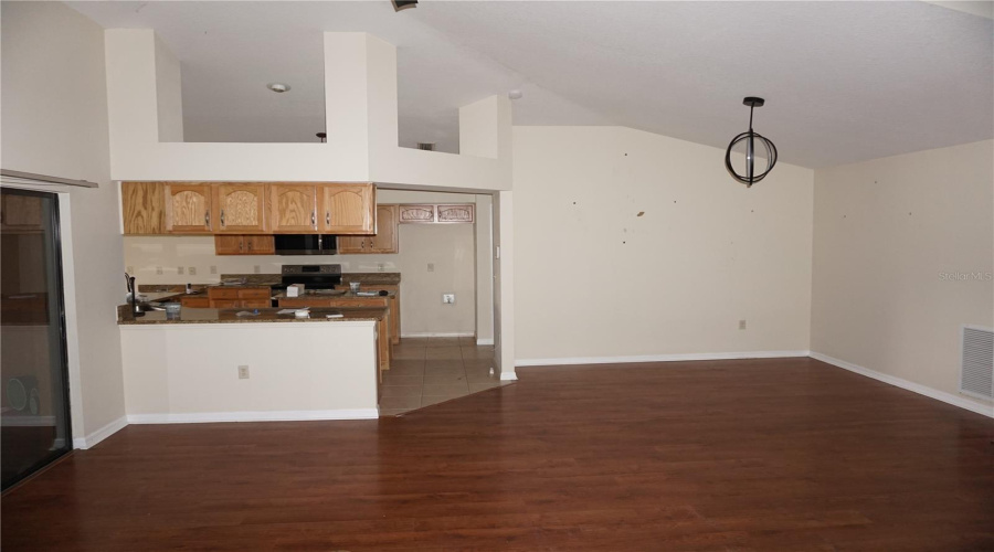 Tavares, Florida 32778, 3 Bedroom Bedrooms, ,2 Bathroombathrooms,Residential,For Sale,Treasure Cay,0,Mfrom731044
