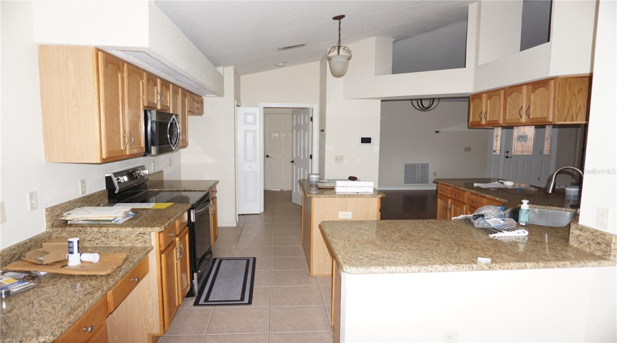 Tavares, Florida 32778, 3 Bedroom Bedrooms, ,2 Bathroombathrooms,Residential,For Sale,Treasure Cay,0,Mfrom731044