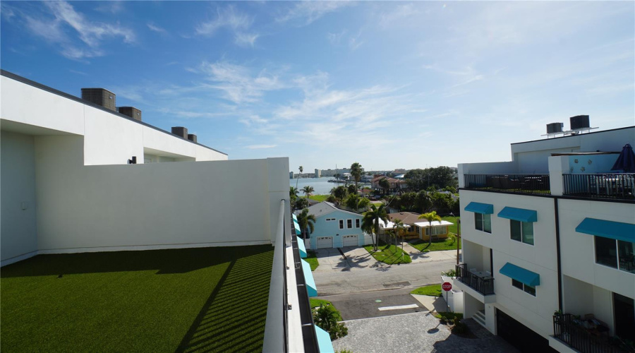 Madeira Beach, Florida 33708, 5 Bedroom Bedrooms, ,4 Bathroombathrooms,Residential,For Sale,Gulf,0,Mfrtb8541144