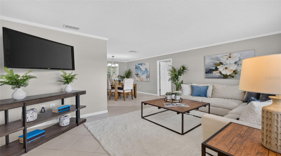 Great Floorplan With Formal Living &Amp; Dining Room