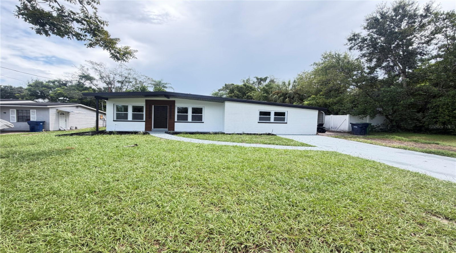 Tampa, Florida 33612, 4 Bedroom Bedrooms, ,2 Bathroombathrooms,Residential,For Sale,Willow,0,Mfrtb8542566