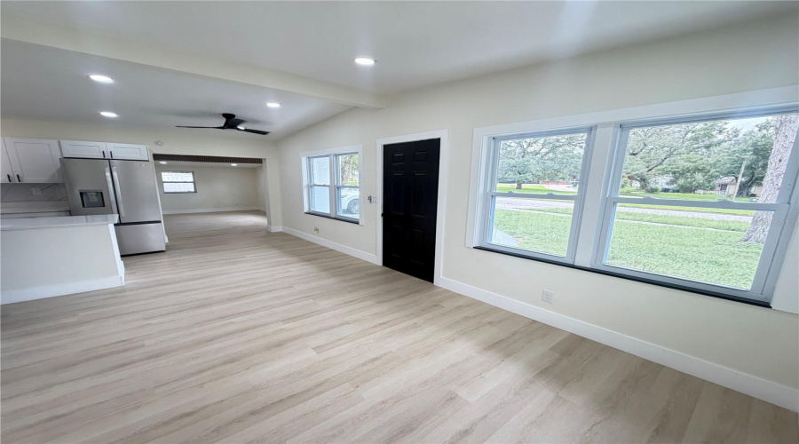 Tampa, Florida 33612, 4 Bedroom Bedrooms, ,2 Bathroombathrooms,Residential,For Sale,Willow,0,Mfrtb8542566