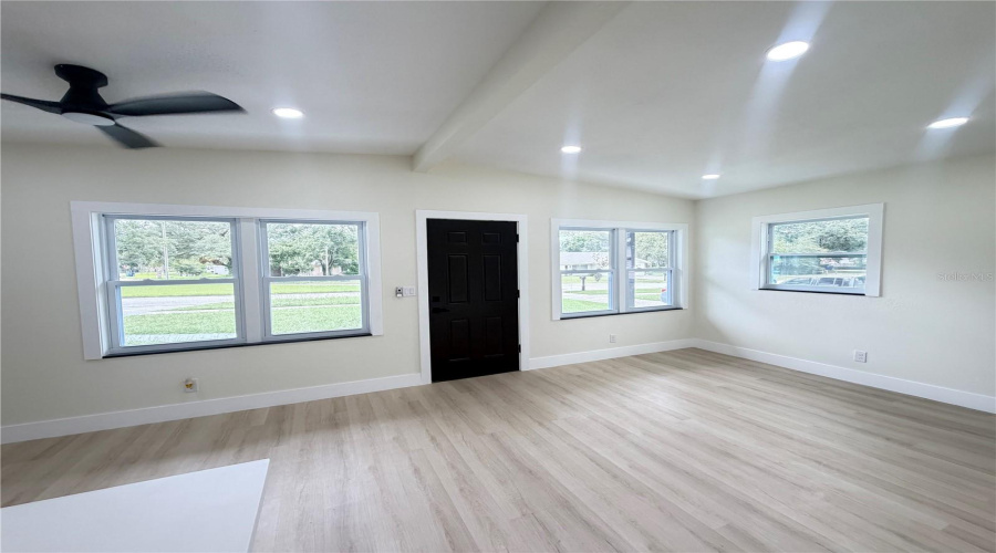 Tampa, Florida 33612, 4 Bedroom Bedrooms, ,2 Bathroombathrooms,Residential,For Sale,Willow,0,Mfrtb8542566