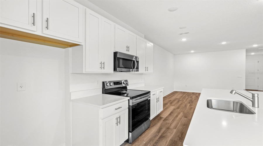 Orlando, Florida 32822, 3 Bedroom Bedrooms, ,2 Bathroombathrooms,Residential,For Sale,Winding River,0,Mfrw7888937