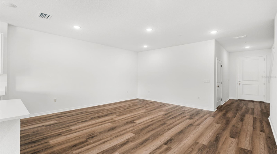 Orlando, Florida 32822, 3 Bedroom Bedrooms, ,2 Bathroombathrooms,Residential,For Sale,Winding River,0,Mfrw7888937