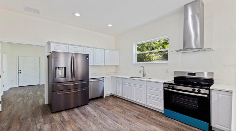 St Petersburg, Florida 33712, 4 Bedroom Bedrooms, ,2 Bathroombathrooms,Residential,For Sale,18Th,0,Mfrtb8541673
